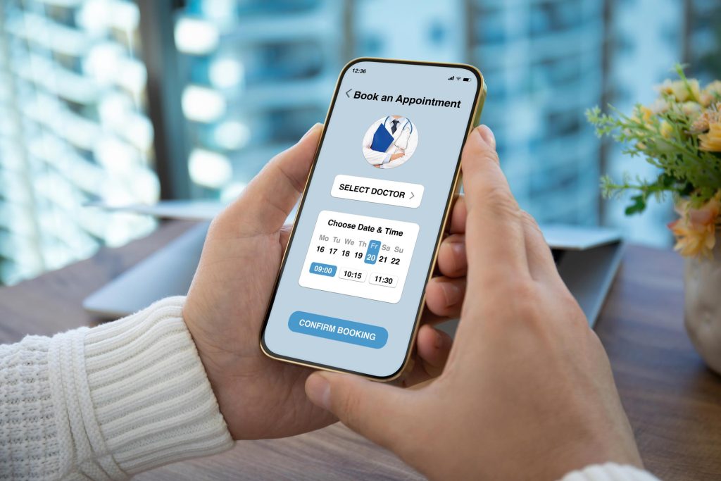 چگونه برای مطب یا کلینیک خود سایت نوبت دهی آنلاین راهاندازی کنیم؟